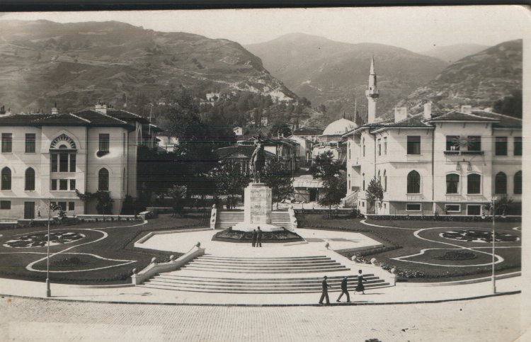 Bursa’da tarihi yapıda titiz çalışma