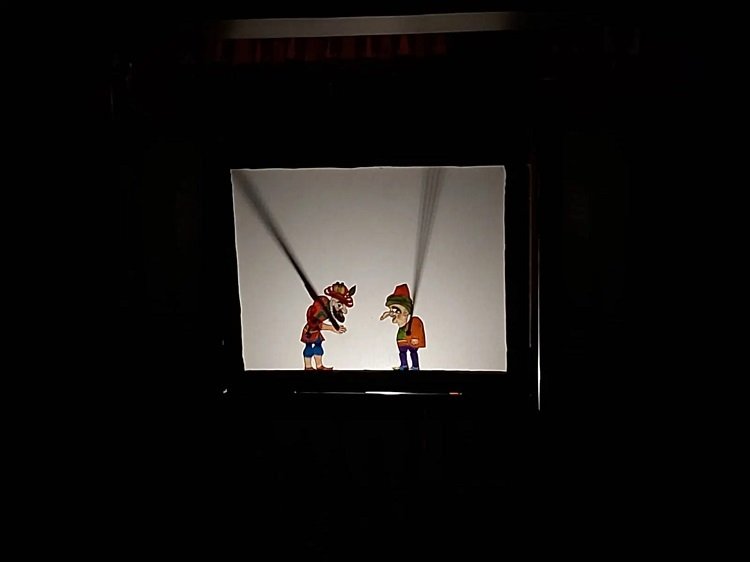 Köfte bahane ‘Karagözle Hacivat’ oyunu şahane