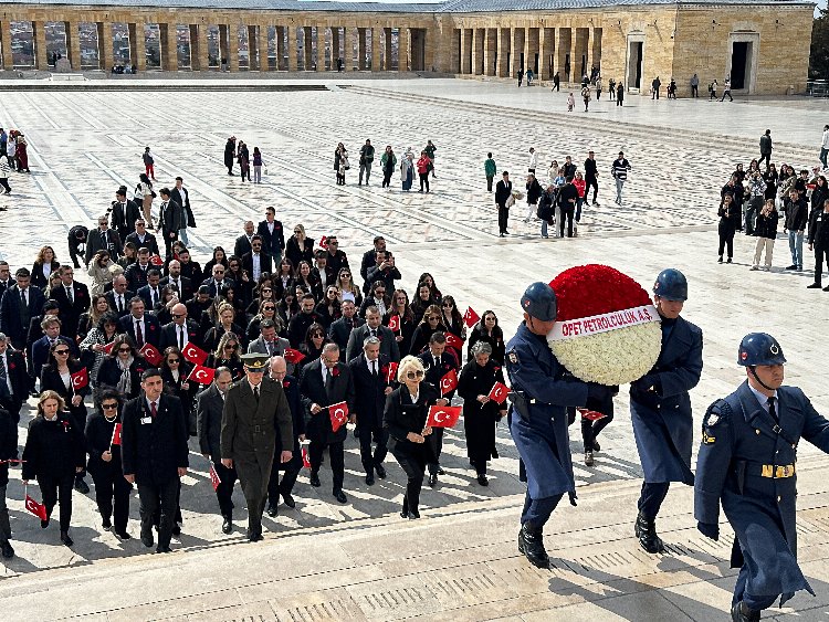 OPET, Dünya Kadınlar Günü’nde Ata’nın huzurundaydı