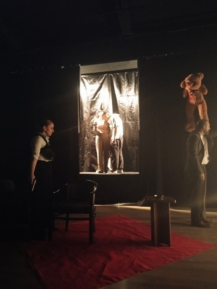 Ayvalık'ta 'Konusuz Mutluluk'a prömiyer