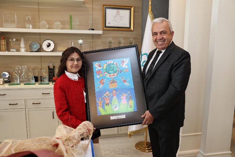 Bursa’da Nilüfer’in genç başkanından okul ve kütüphane projesi