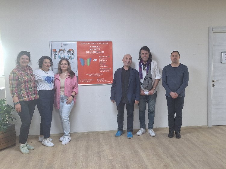 Farklı Renkli Kelebekler otizmlilerin sorunlarına ayna tutuyor