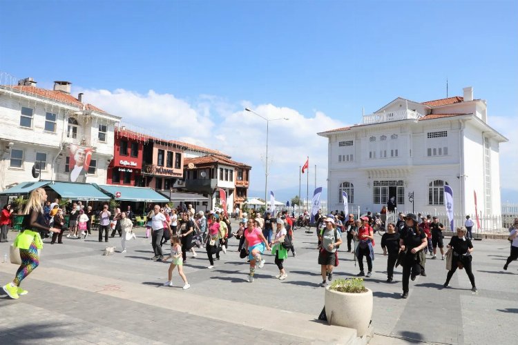 Bursa’da doğaseverlerden ‘Rota Myrleia’da zumbalı tur