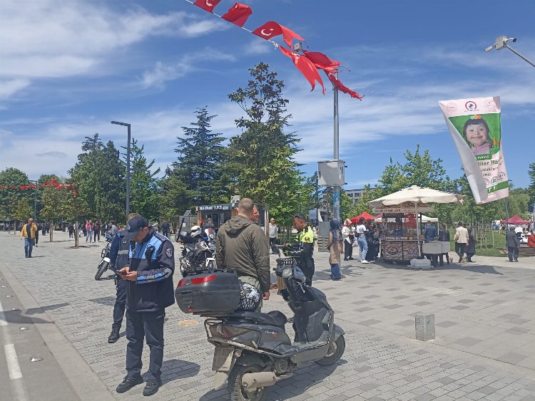 Düzce’de zabıta ve polis ortak uygulama yaptı