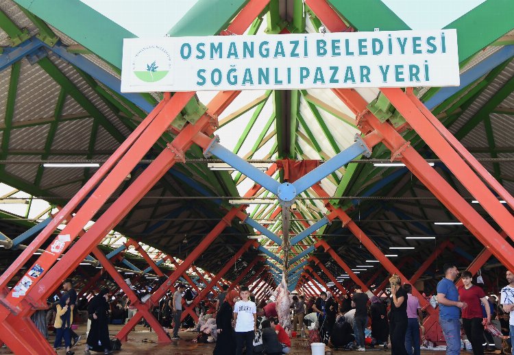 Osmangazi’de kurbanlıklar hijyenik ortamlarda kesildi