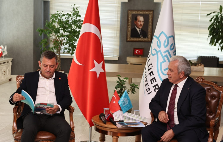 Özgür Özel: ‘Nilüfer partimizin yüz akı belediyelerinden’