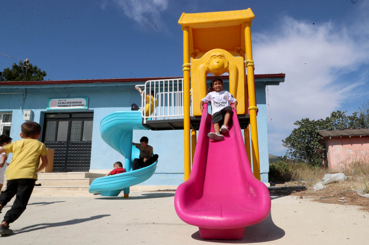 Sakarya’da çocuklar park istemişlerdi… Sekiharman’da yüzler güldü