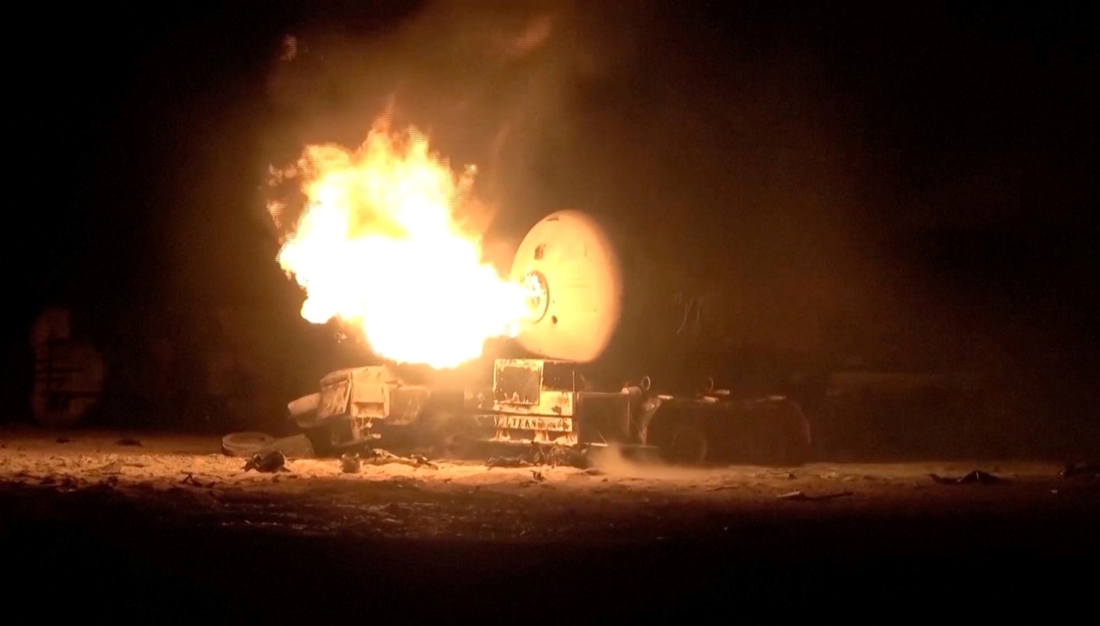 ABD’nin amaç aldığı limanda petrol sızıntısı: Kızıldeniz’de ekolojik felaket riski