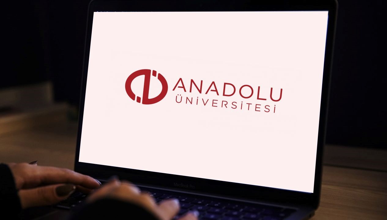 AÖF soru ve yanıtları: Anadolu Üniversitesi 2025 AÖF bahar devri orta imtihan soruları ne vakit yayınlanacak?