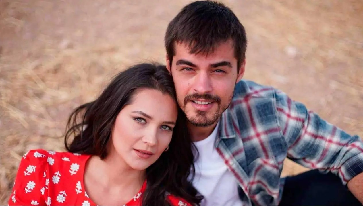 Berk Atan’ın rol arkadaşı Gülsim Ali’den sıhhat durumu açıklaması