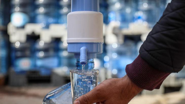 Damacanadan bir bardak su, 1 lira 30 kuruşa doluyor – Düzgün Haber