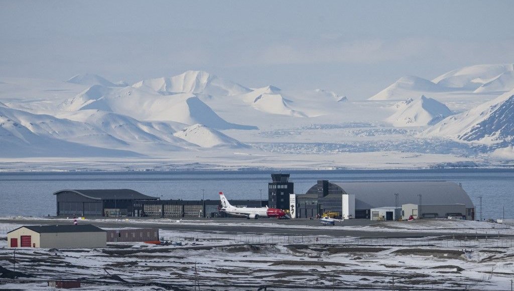 Dünyanın en kuzeyindeki havalimanı “çöküşü” bekliyor