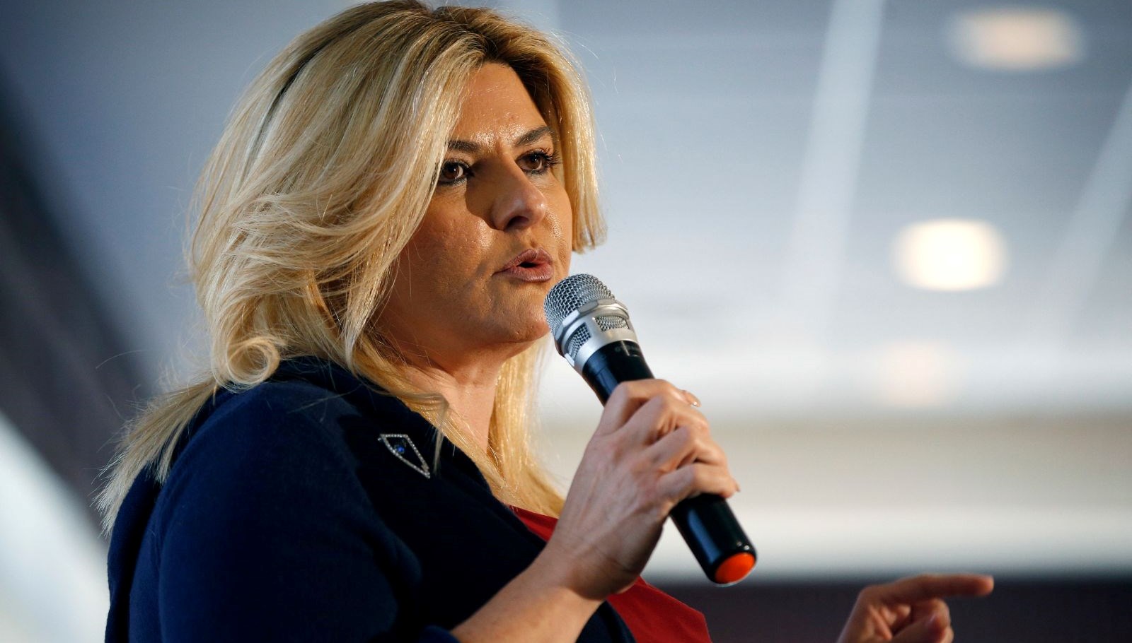 Heykel parasıyla estetik yaptırmıştı: Trump’tan Cumhuriyetçi siyasetçiye af