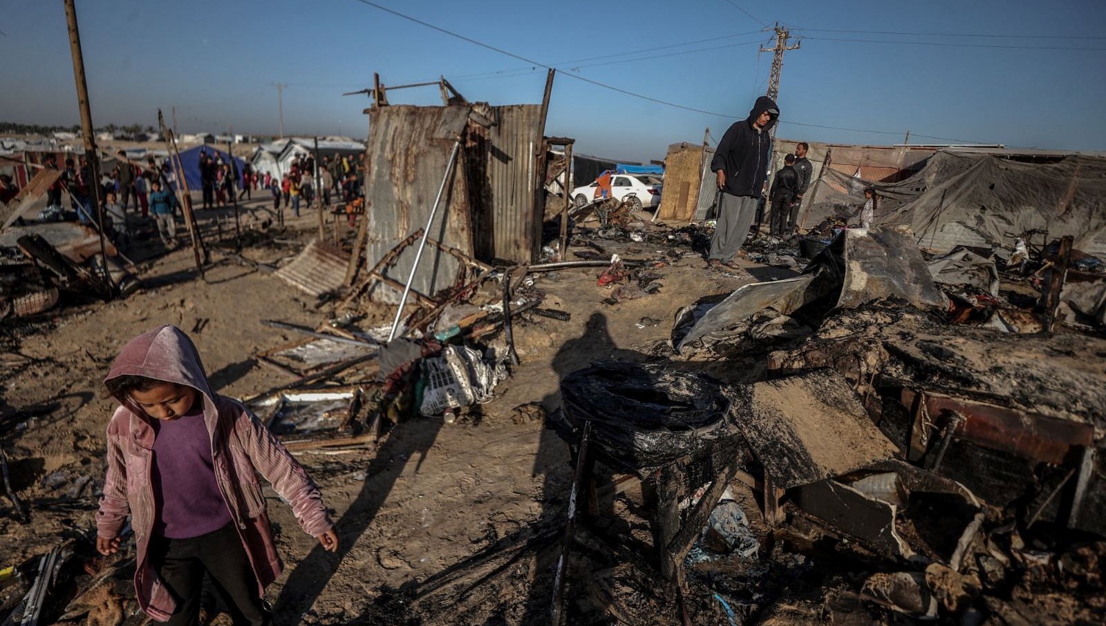 İsrail, Gazze’yi vurdu: 2 ailenin tüm fertleri hayatını kaybetti