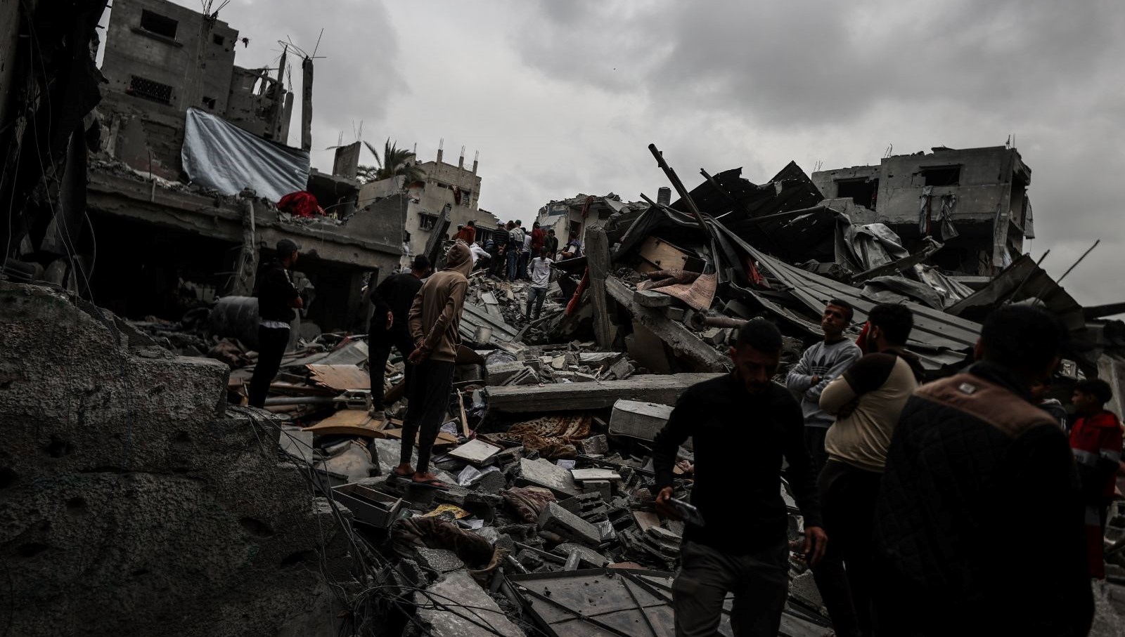 İsrail’in Şucaiyye’ye hücumunda 38 Filistinli öldü: “Dünya bir anda bilakis döndü”