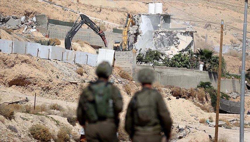 İsrailli yerleşimciler Batı Şeria’da bir konutu ateşe verdi