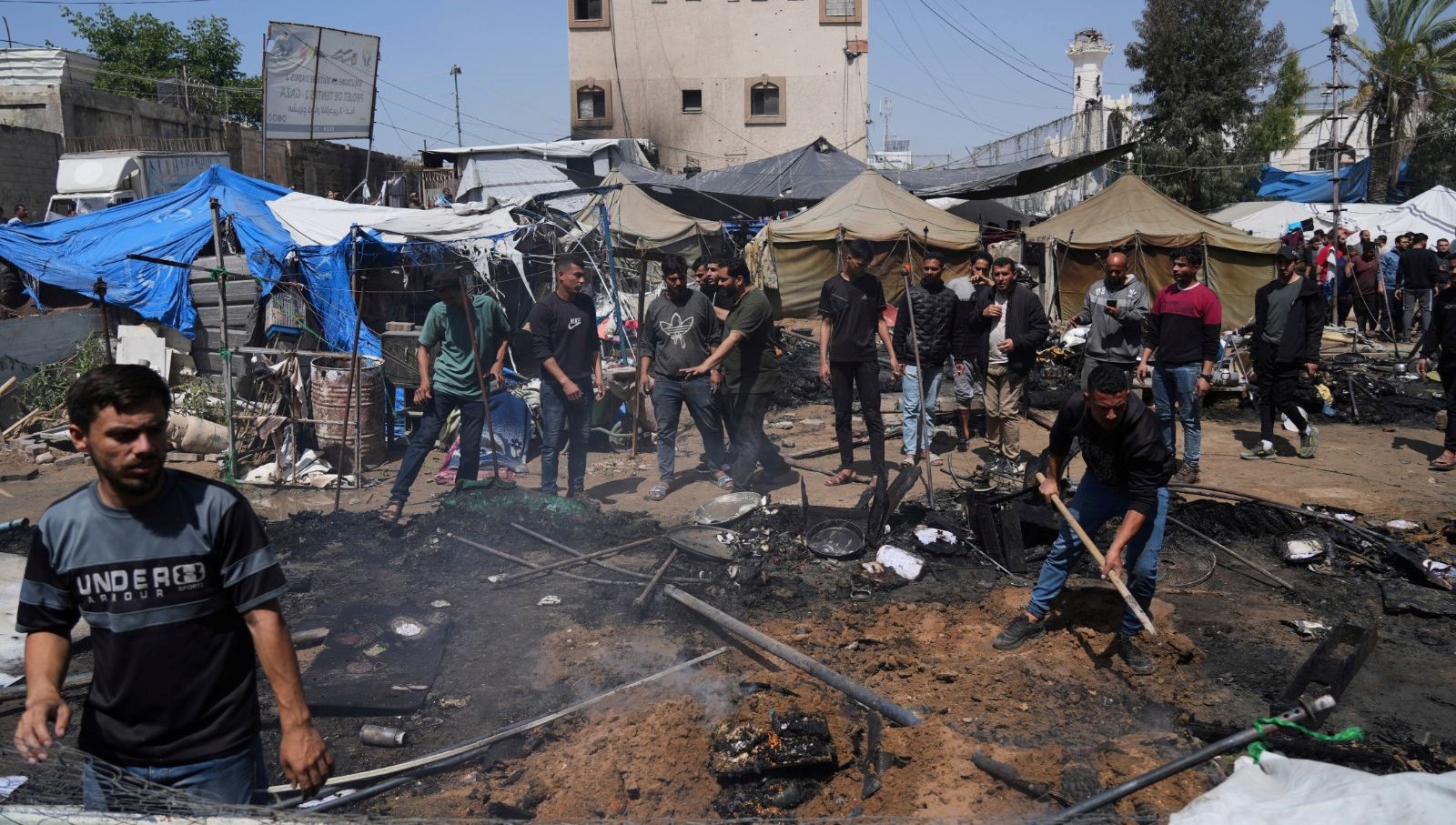 İsrail ordusundan Gazze ve Lübnan’a ataklar: 23 meyyit