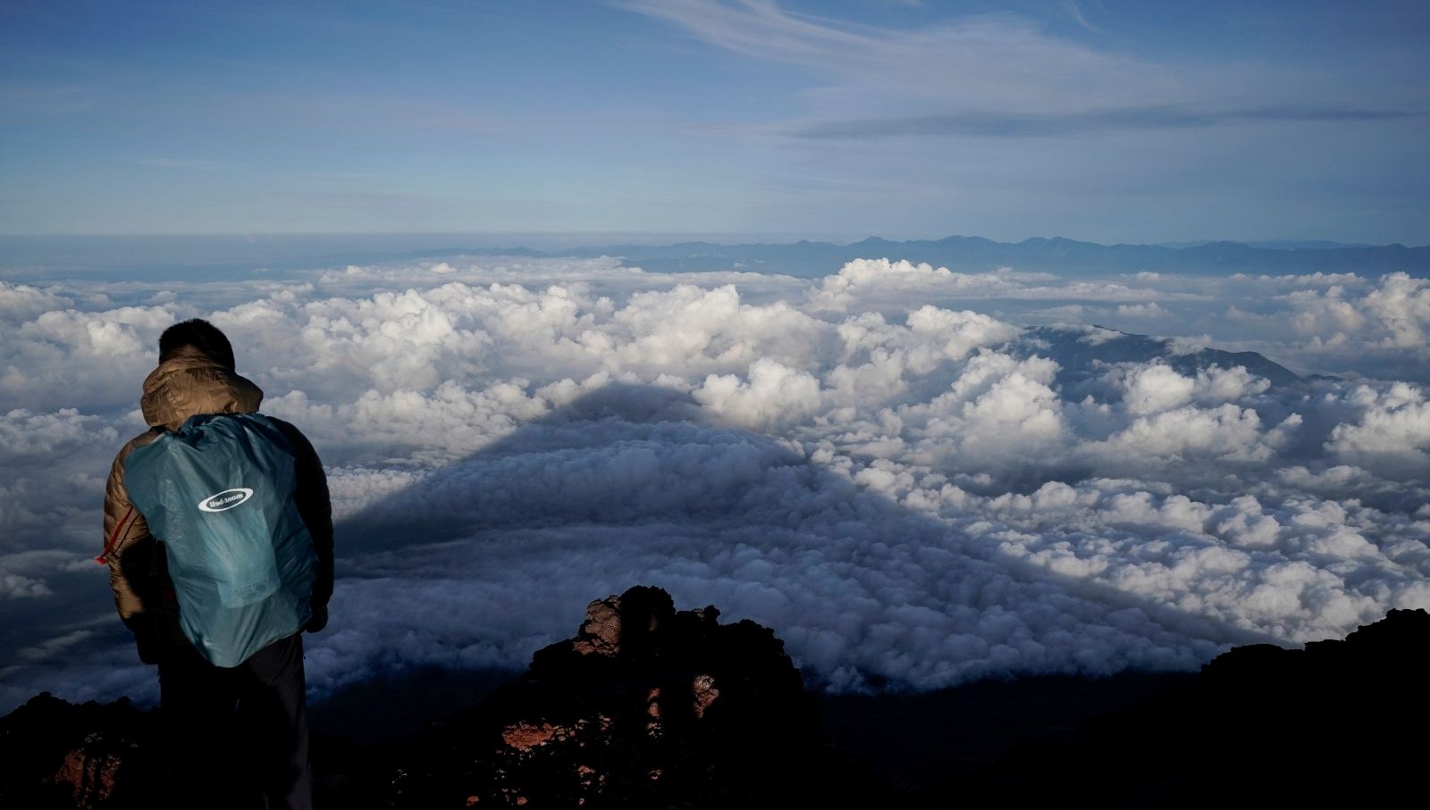 Mahsur kaldı, telefonu için geri döndü: Dağcı, 4 günde 2 sefer kurtarıldı