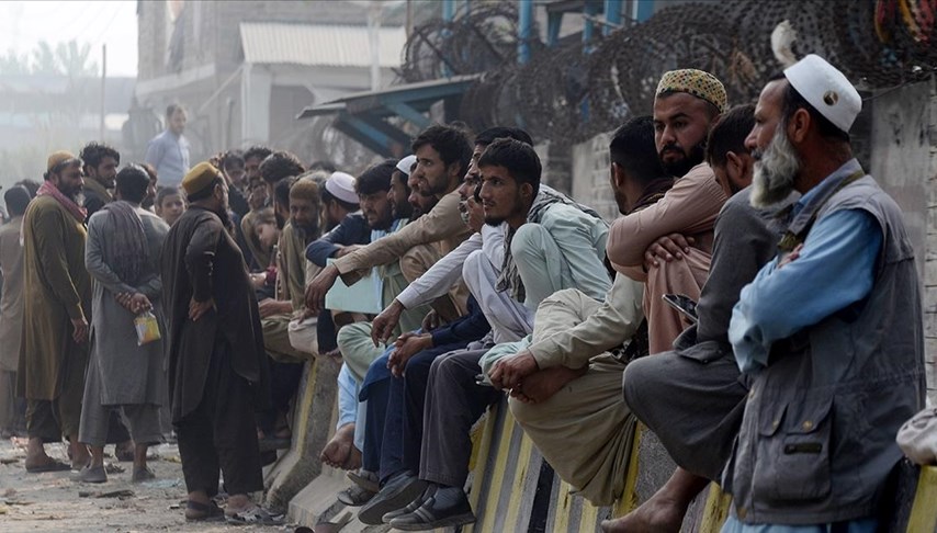 Pakistan, 80 bin Afgan’ı hudut dışı etti