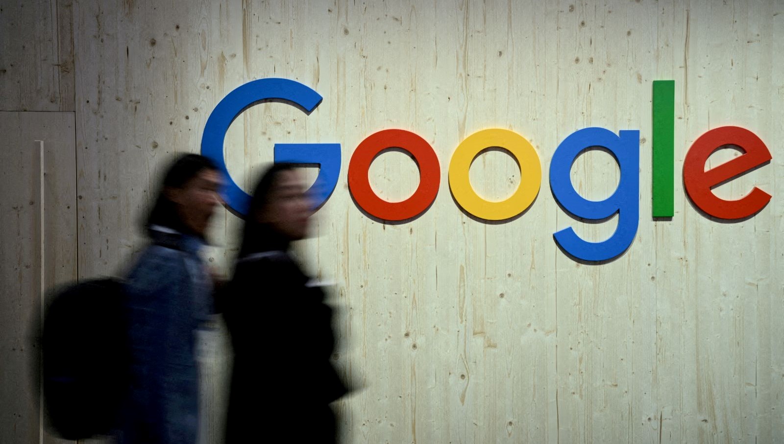 Rusya Google’ı bir defa daha mahkum etti, para cezaları 2,4 desilyon doları buldu