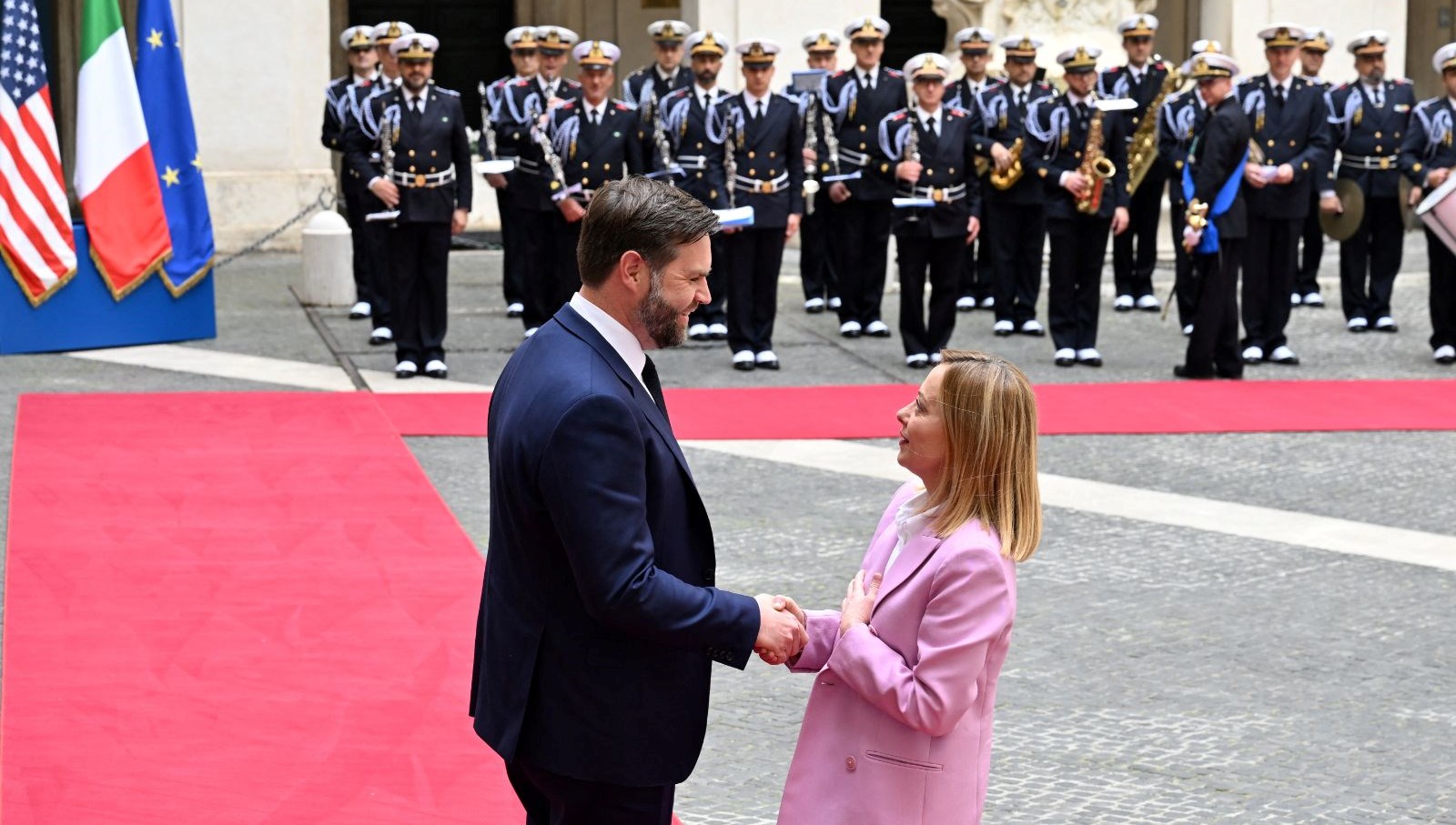 Vance’den Meloni’ye iade-i ziyaret: “Başa çıkmamız gereken sıkıntılar var”