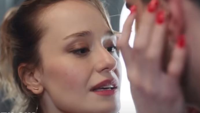 Kızılcık Şerbeti’nin Defne’si Müge Bayramoğlu kimdir?