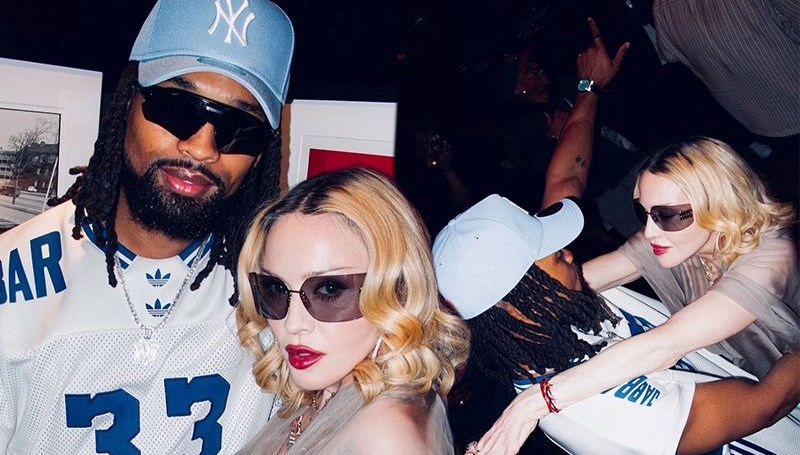 Madonna’dan 29 yaşındaki sevgilisine romantik kutlama