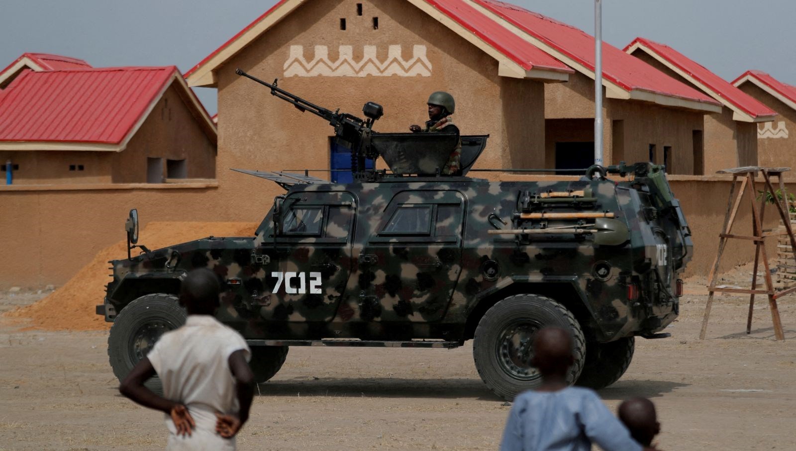 Nijerya’da askeri üsse taarruz: 4 meyyit