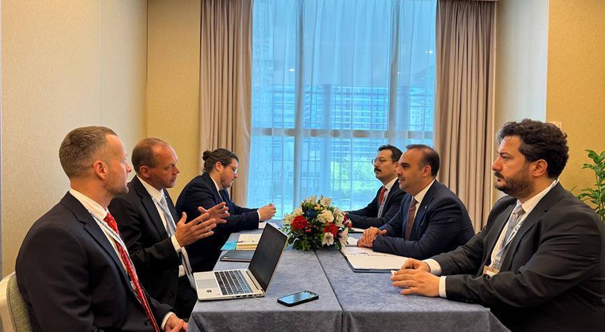 Bakan Kacır, OECD Bölgesel Kalkınma Siyaset Komitesi Bakanlar Toplantısında görüşmeler yaptı – Düzgün Haber