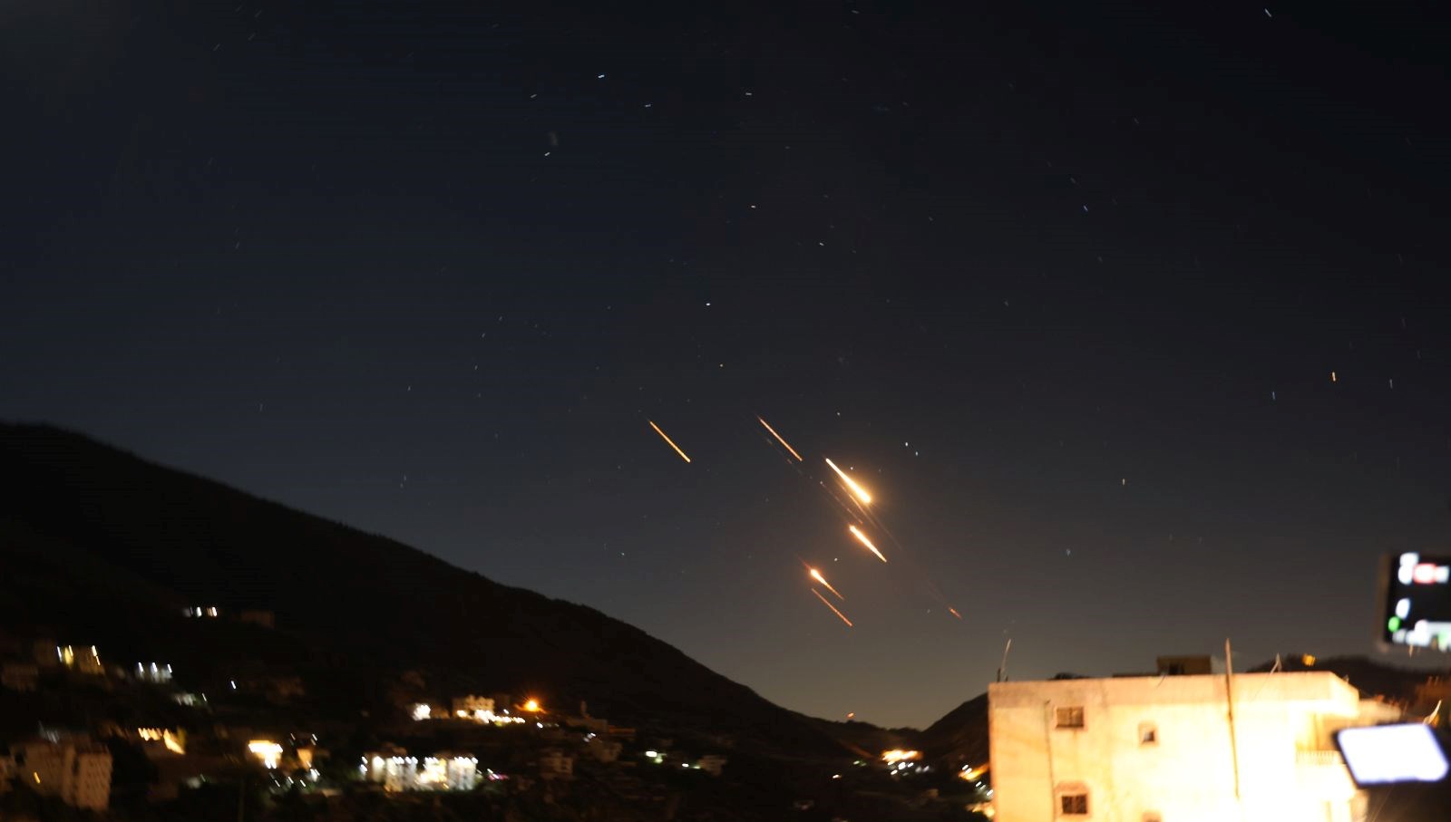 İran’dan İsrail halkına “ülkeyi terk etmeleri” daveti