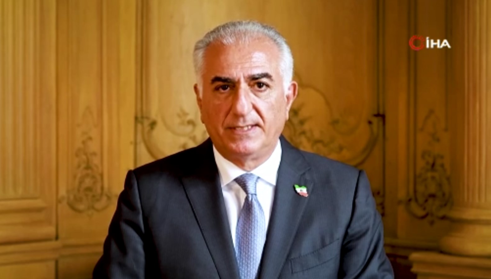 İran’ın devrik önderinin sürgündeki oğlundan ayaklanma daveti