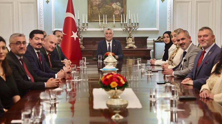 Ticaret Bakanı Bolat, Londra’ya gitti – Düzgün Haber