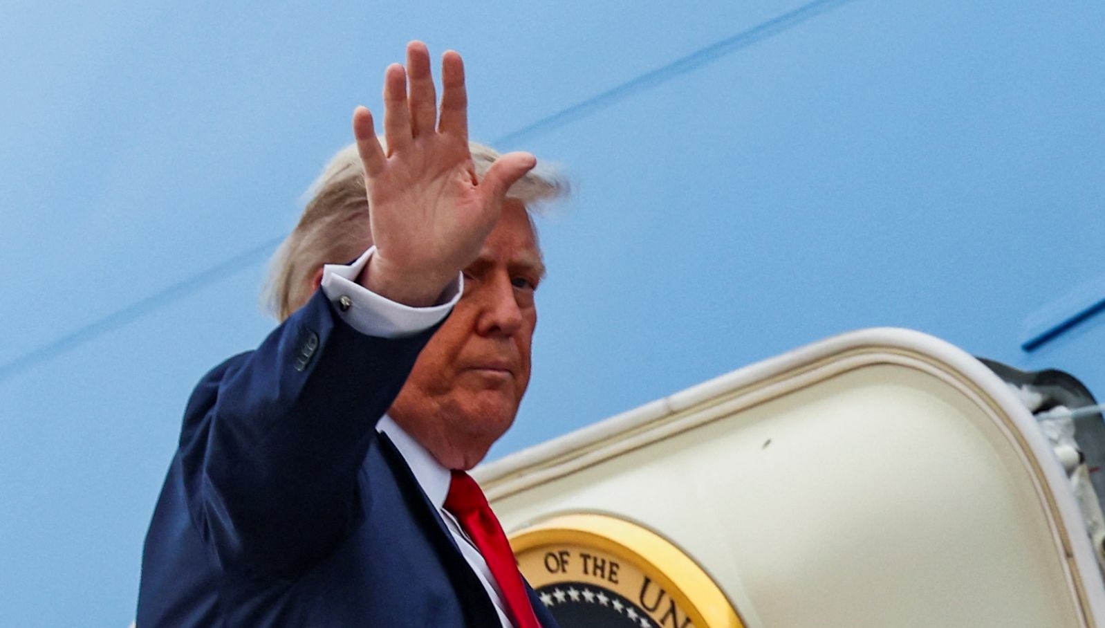 Trump’tan hudut dışı talimatı: “Tüm kaynaklar seferber edilsin”