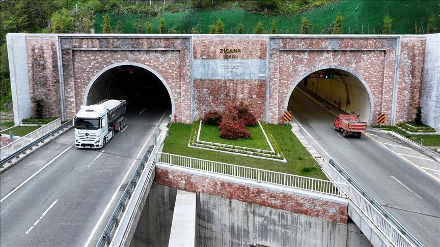 Yeni Zigana Tüneli’nden 2 yılda 3 milyon 490 bin araç geçti – Düzgün Haber