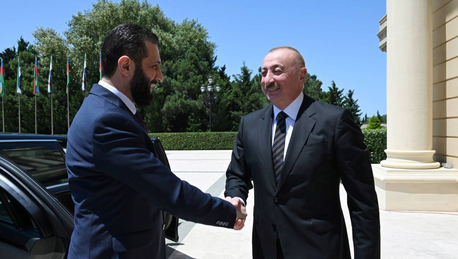 Bakü’de Aliyev-Şara tepesi: Ne konuştular?
