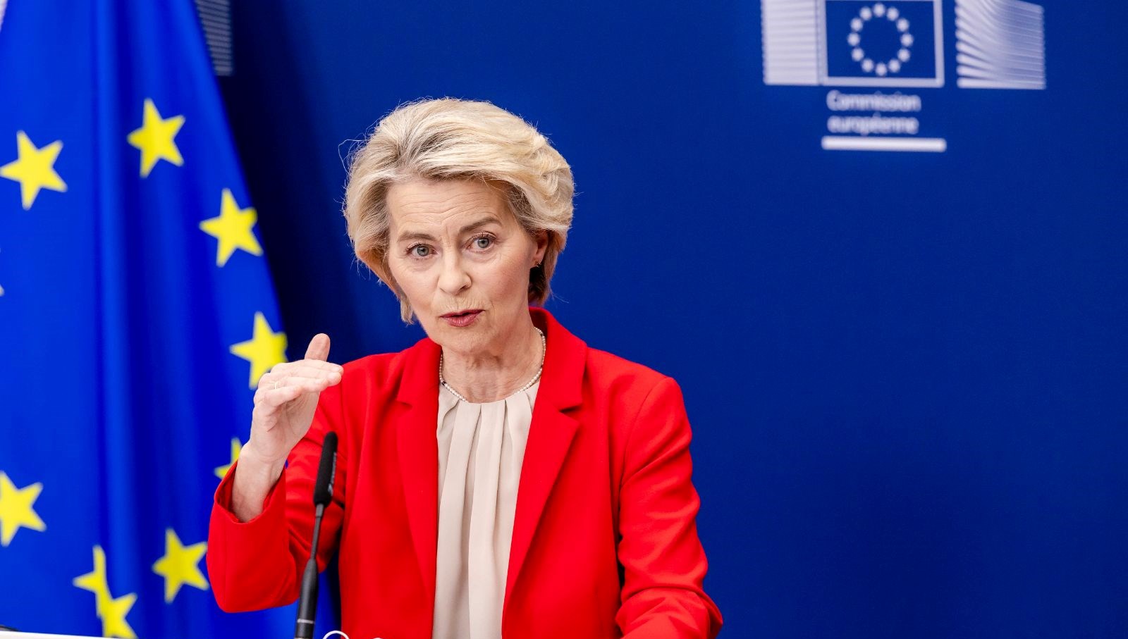 Çok sağcılar Von der Leyen’e karşı: “Pfizergate” güvensizlik oyu mu getirecek?