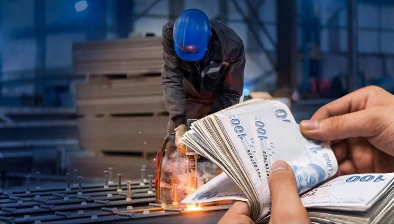 Hükümet kamu personelleri ile ilgili son teklifini yarın verecek