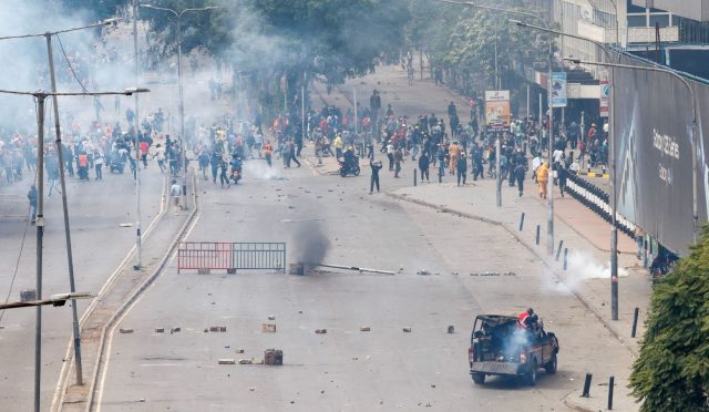 kenyada-hukumet-tersi-sovlar-suruyor10-kisi-hayatini-kaybetti-WZvVNOO7.jpg