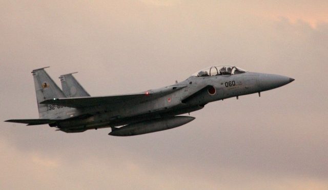 pasifikte-firtina-oncesi-sessizlik-amerikan-f-15leri-yolda-ScKSav6n.jpg
