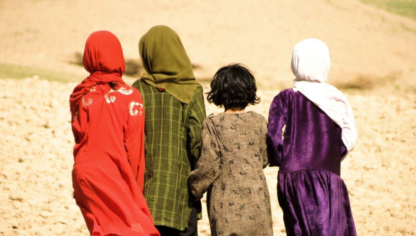 Satılık çocuk skandalı: 45 yaşındaki adam, 6 yaşındaki kızla evlendi