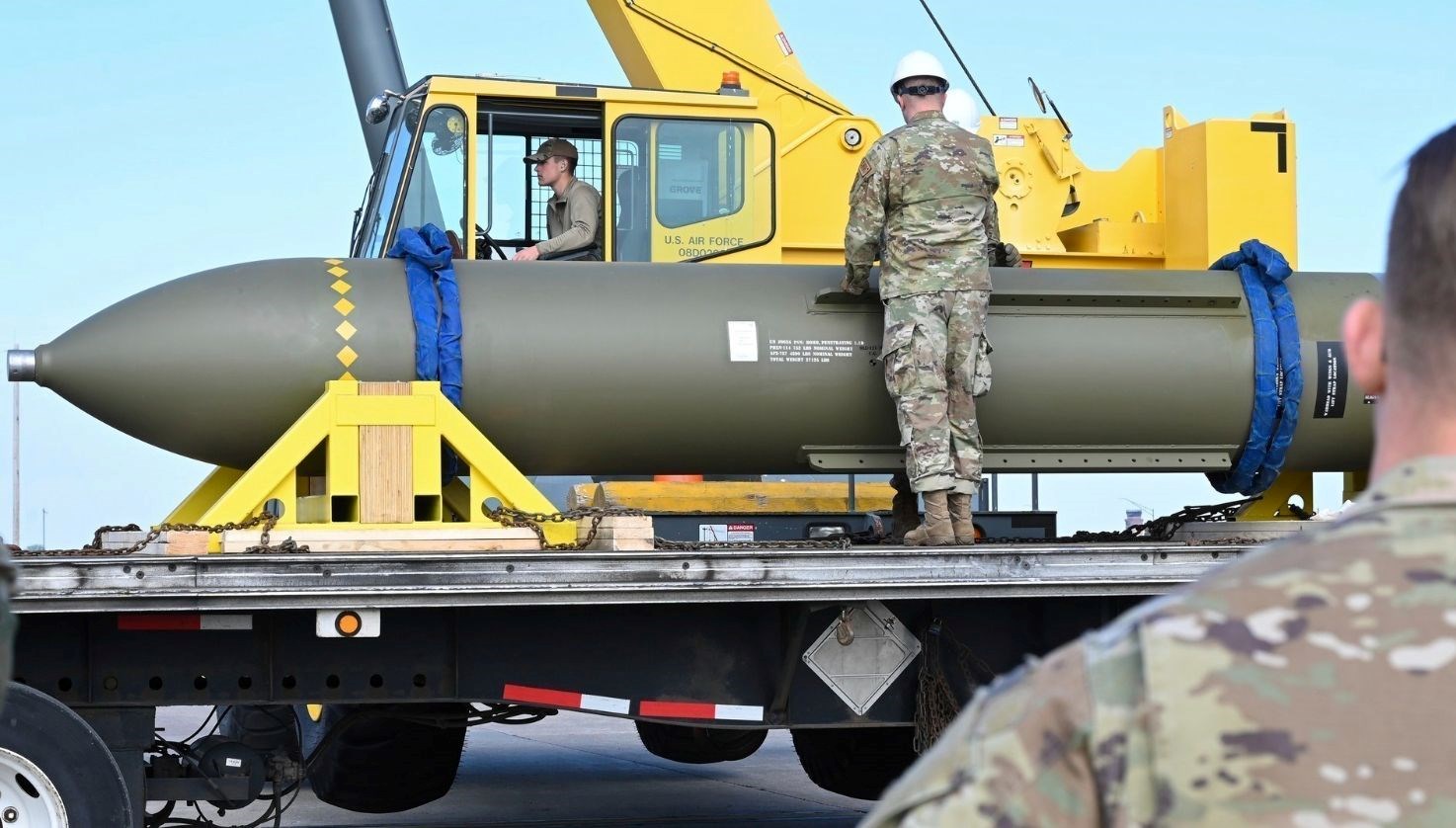 Trump’a savaş yetkisi: ABD, İran’ı vurması için İsrail’e sığınak delici bomba gönderebilir