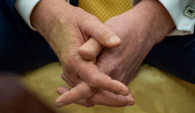 trumpa-sok-teshis-uymasi-gereken-uc-yeni-kural-var-QHCX3T3B.jpg