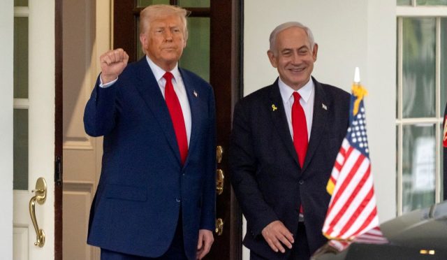 trumptan-gazzede-ateskes-aciklamasi-netanyahuya-karsi-kati-olacagim-Iyk3GYhX.jpg