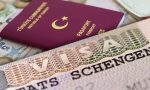 turk-vatandaslarina-schengen-kolayligi-mustusu-fw5APevF.jpg