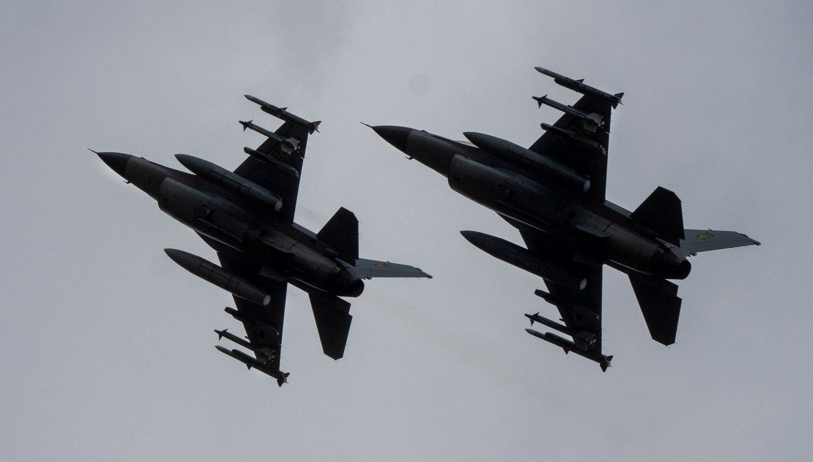 Ukrayna’da F-16 pilotları azalıyor: Hava gücünde kritik kayıp