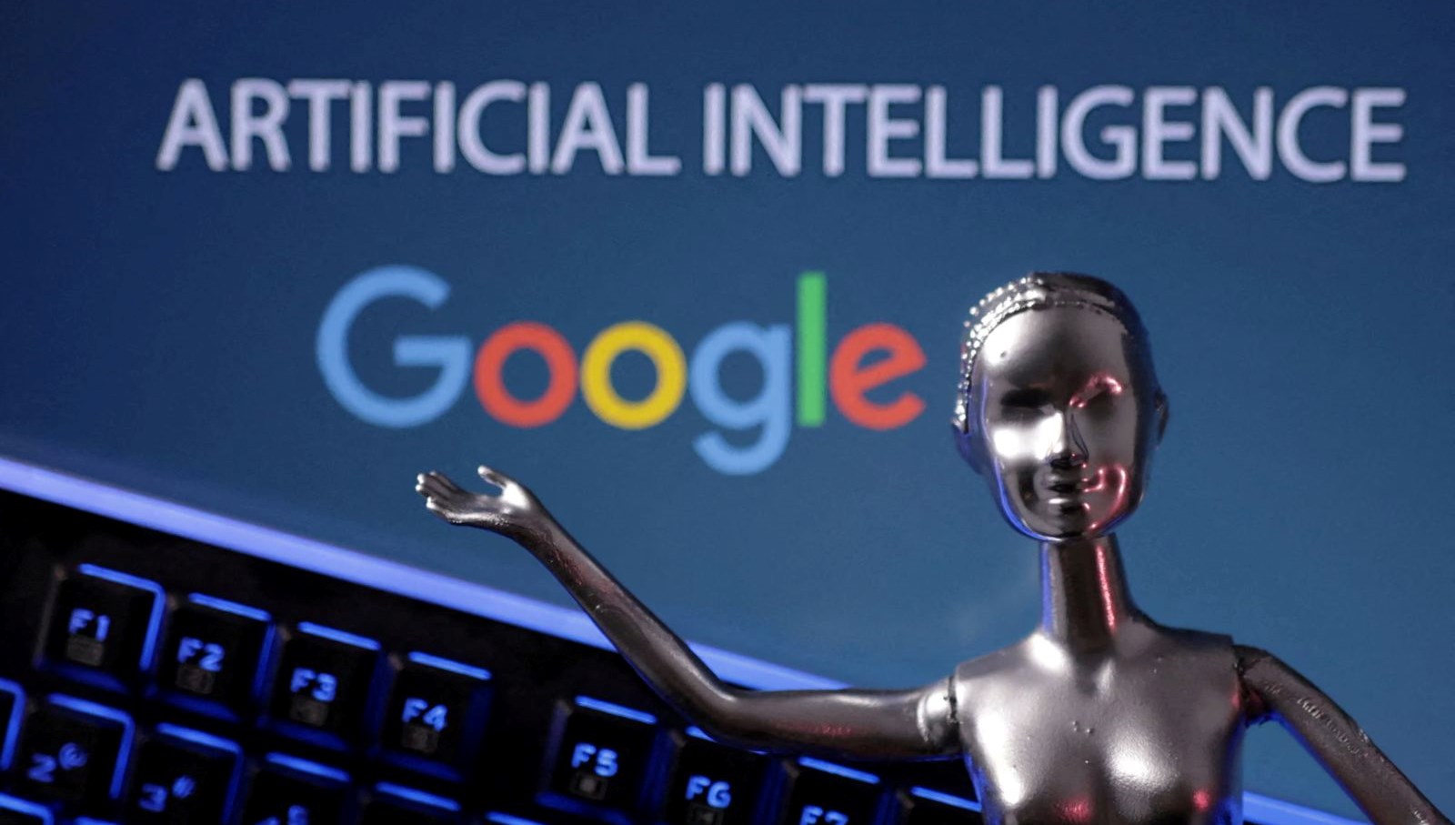 Yapay zekada “avlanma” yarışı başladı: Google, OpenAI’ın 3 milyar dolarlık mutabakatını nasıl öldürdü?