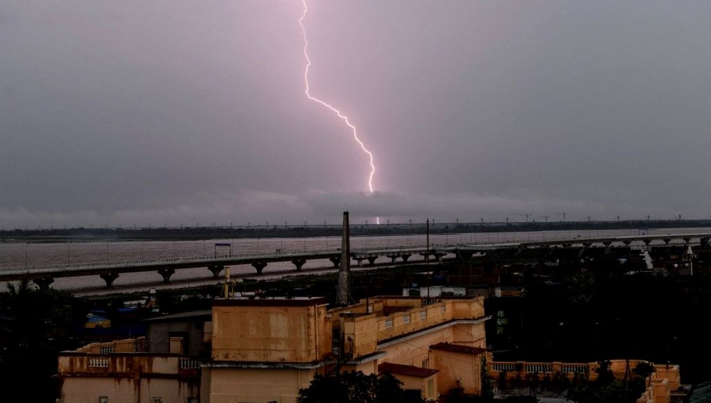 Yıldırım çarpması 33 can aldı: Birçok personel ve çiftçi