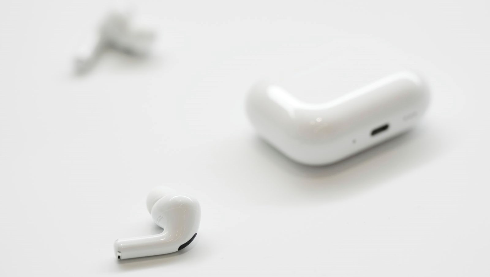 Akıllı saatlerin yerini kulaklıklar mı alacak? Yeni Apple kulaklığı, saatleri solladı