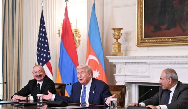 aliyevden-ermenistana-anayasa-daveti-vakit-kaybetmeye-gerek-yok-DLLKZnMZ.jpg