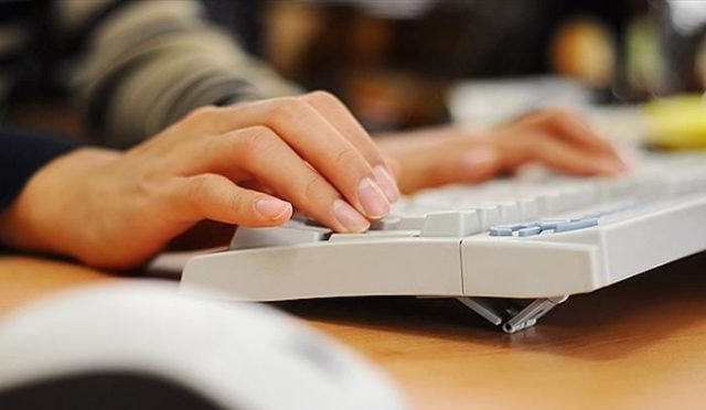 anadolu-vakfi-universite-burs-muracaatlari-basladi-q9wrBvWP.jpg